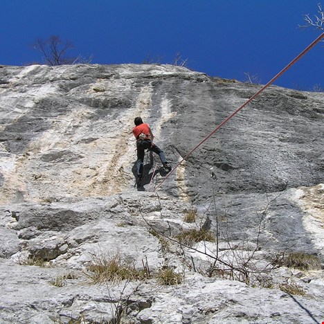 La parete naturale d'arrampicata Kotečnik