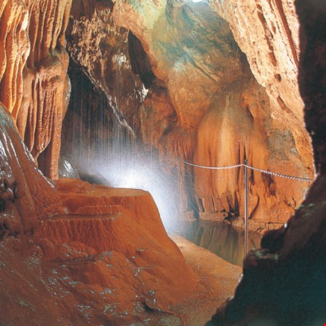 Höhle Pekel 